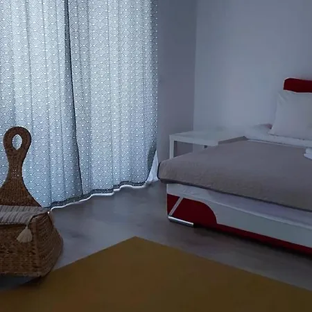 Exquisite * Брашов